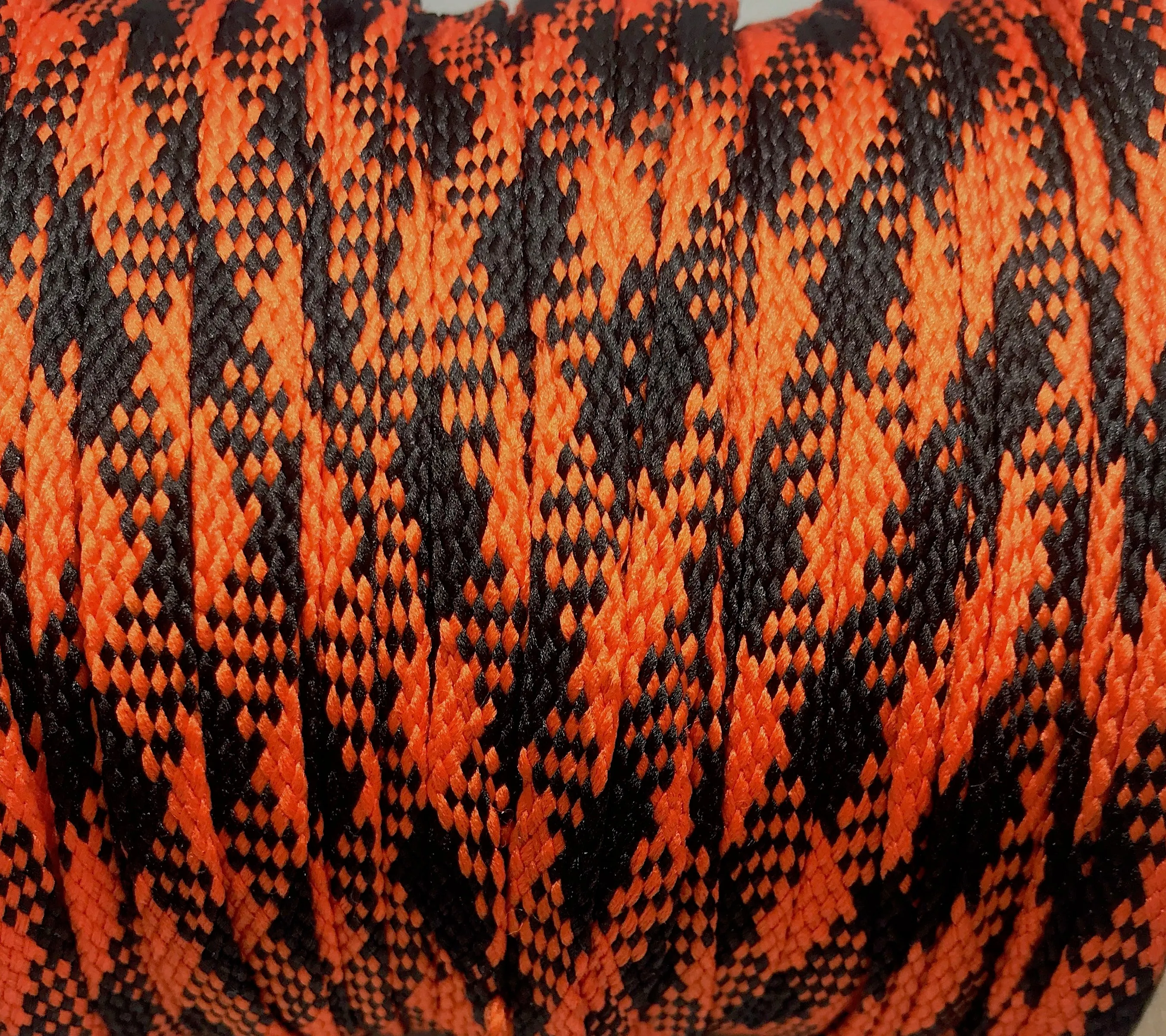 Flat Argyle Shoelaces - Black and Orange