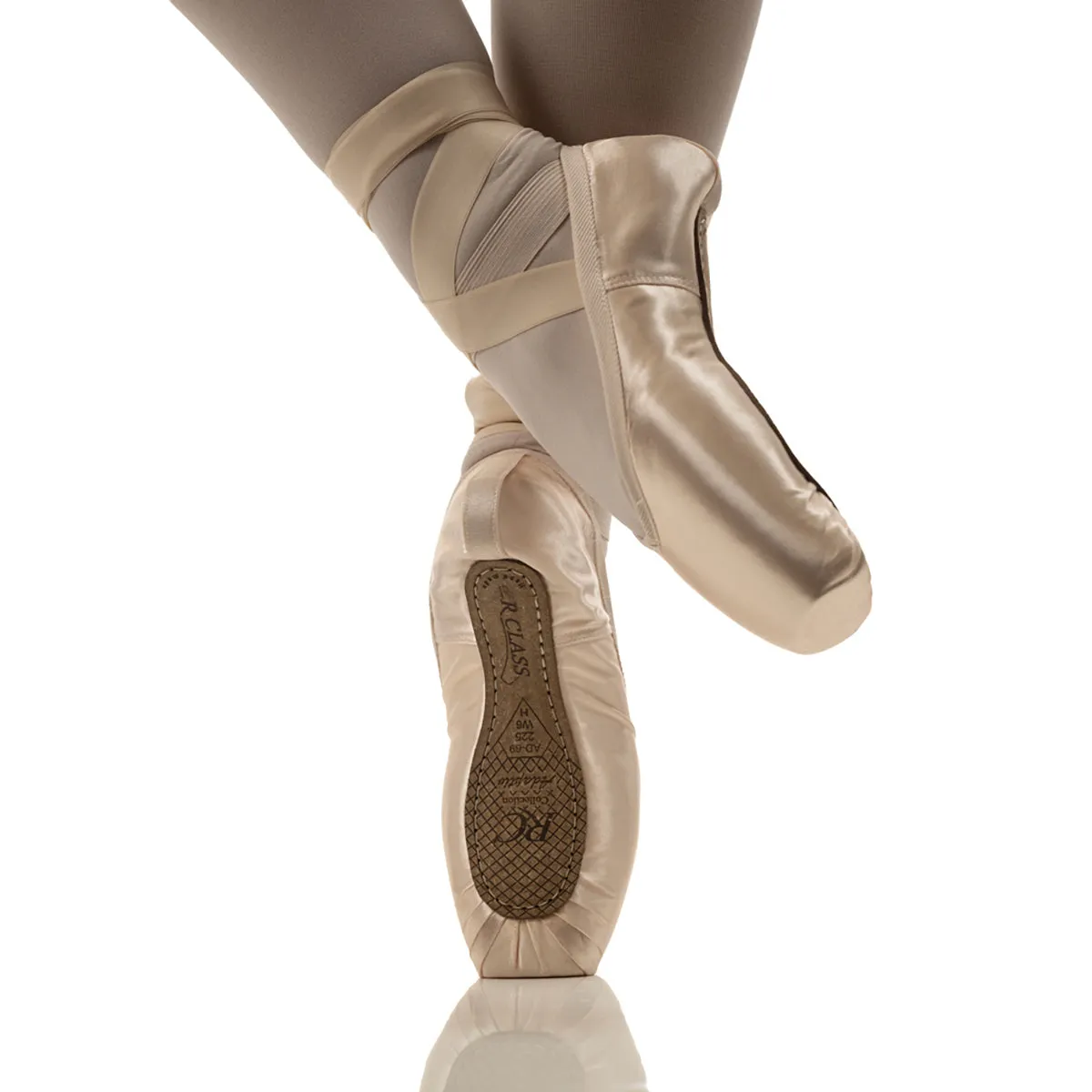 R-Class AD69 Soleia Pointe Shoes - Medium Shank