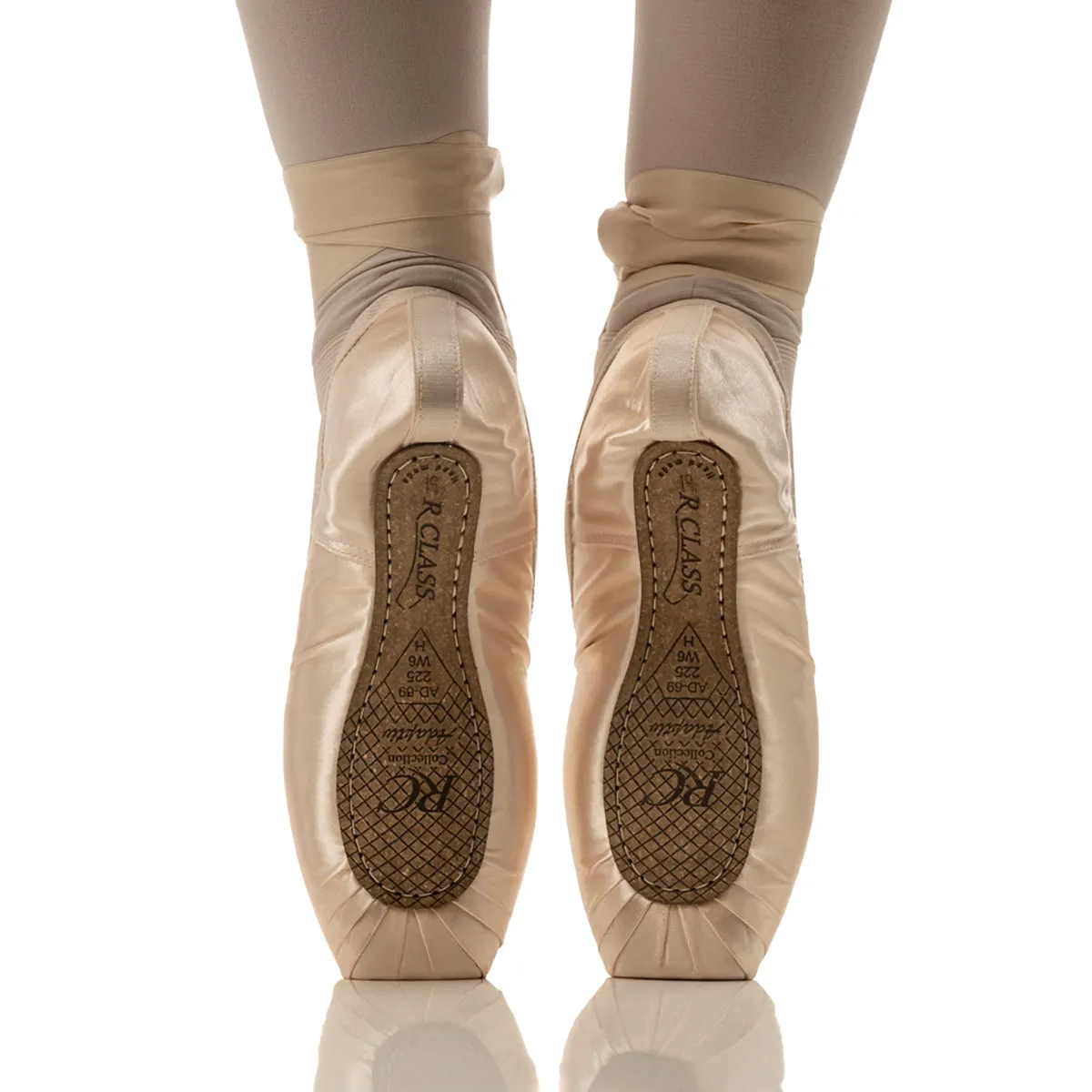 R-Class AD69 Soleia Pointe Shoes - Medium Shank