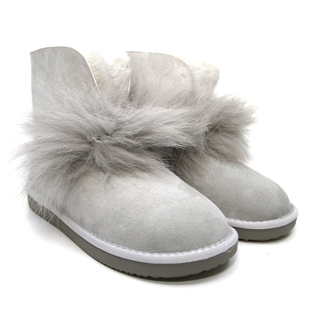 UGG Mini Pom Pom