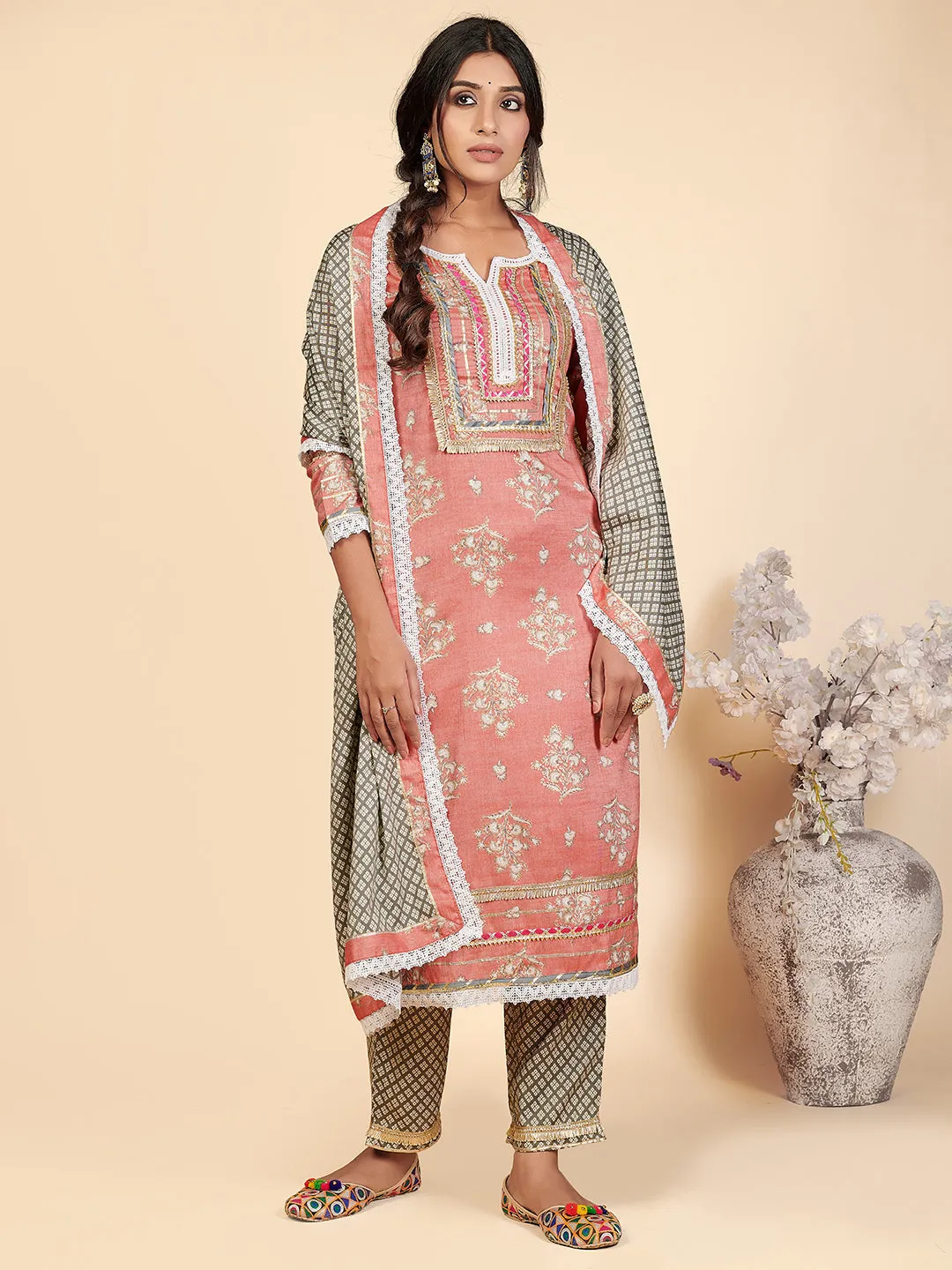 Women'S Printed & Lace Work Straight Rayon Pink Stitched Kurta Pant With Dupatta