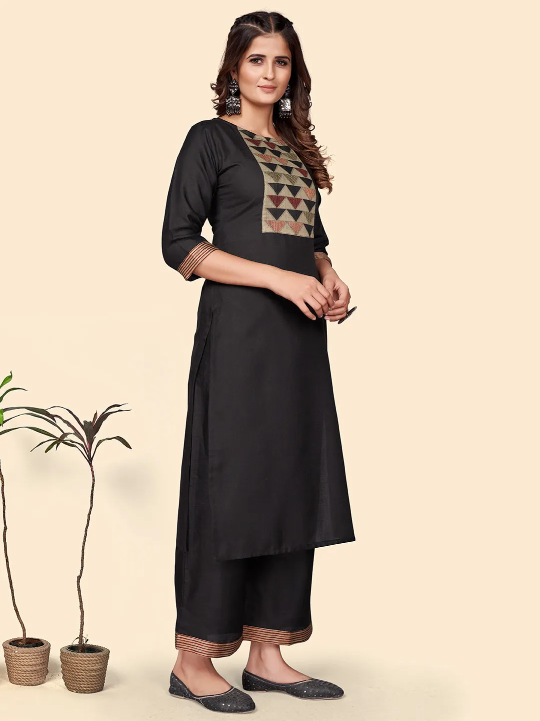 Women'S Printed Straight Cotton Blend Black Stitched Kurta Palazzo With Dupatta