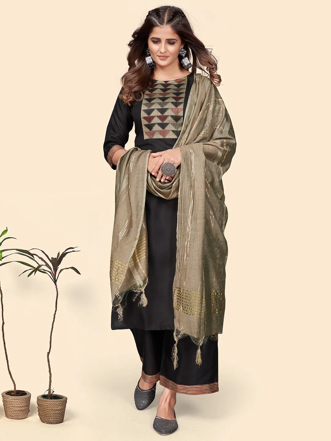 Women'S Printed Straight Cotton Blend Black Stitched Kurta Palazzo With Dupatta