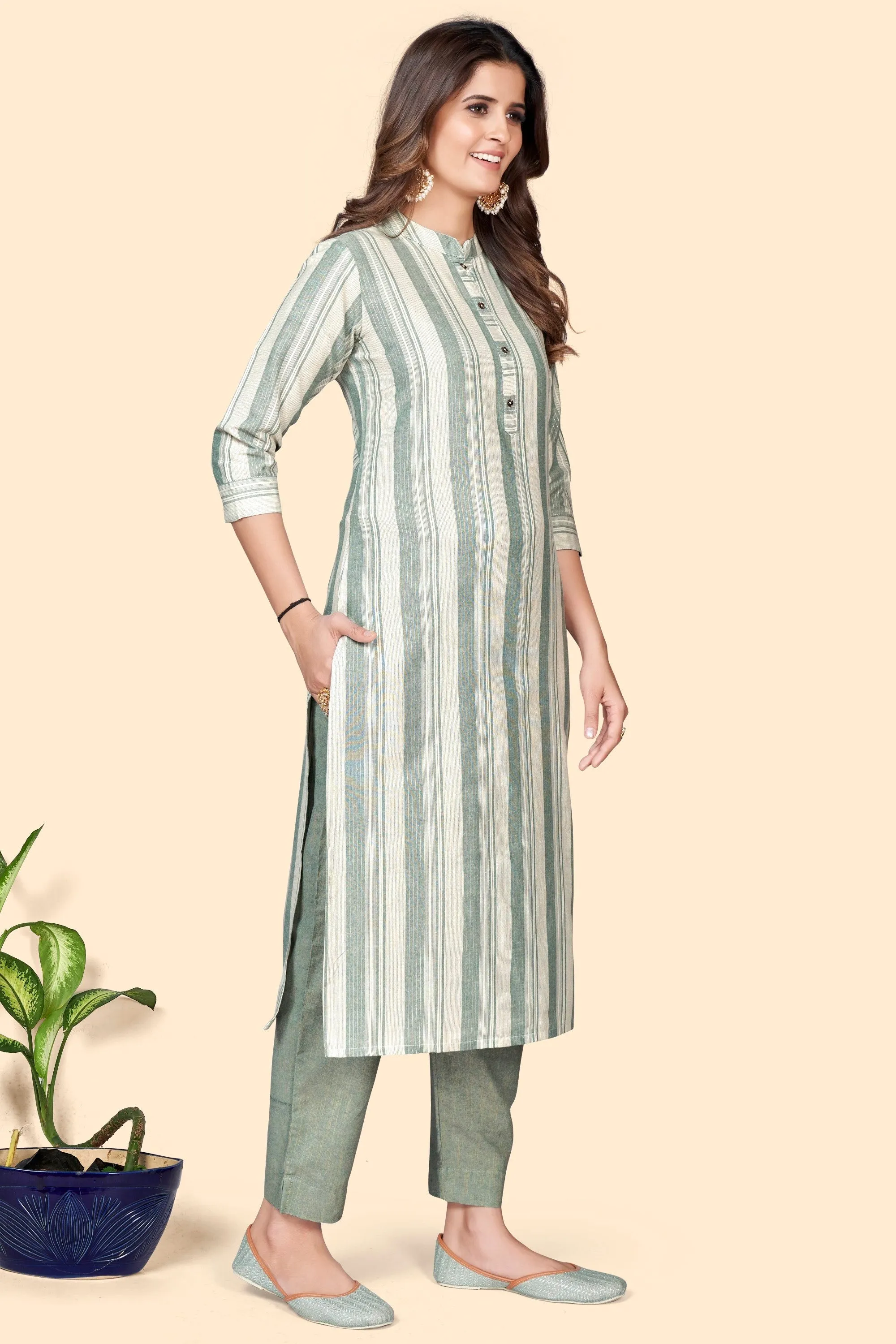 Women'S Striped Print Straight Cotton Blend Pista  Stitched Kurta